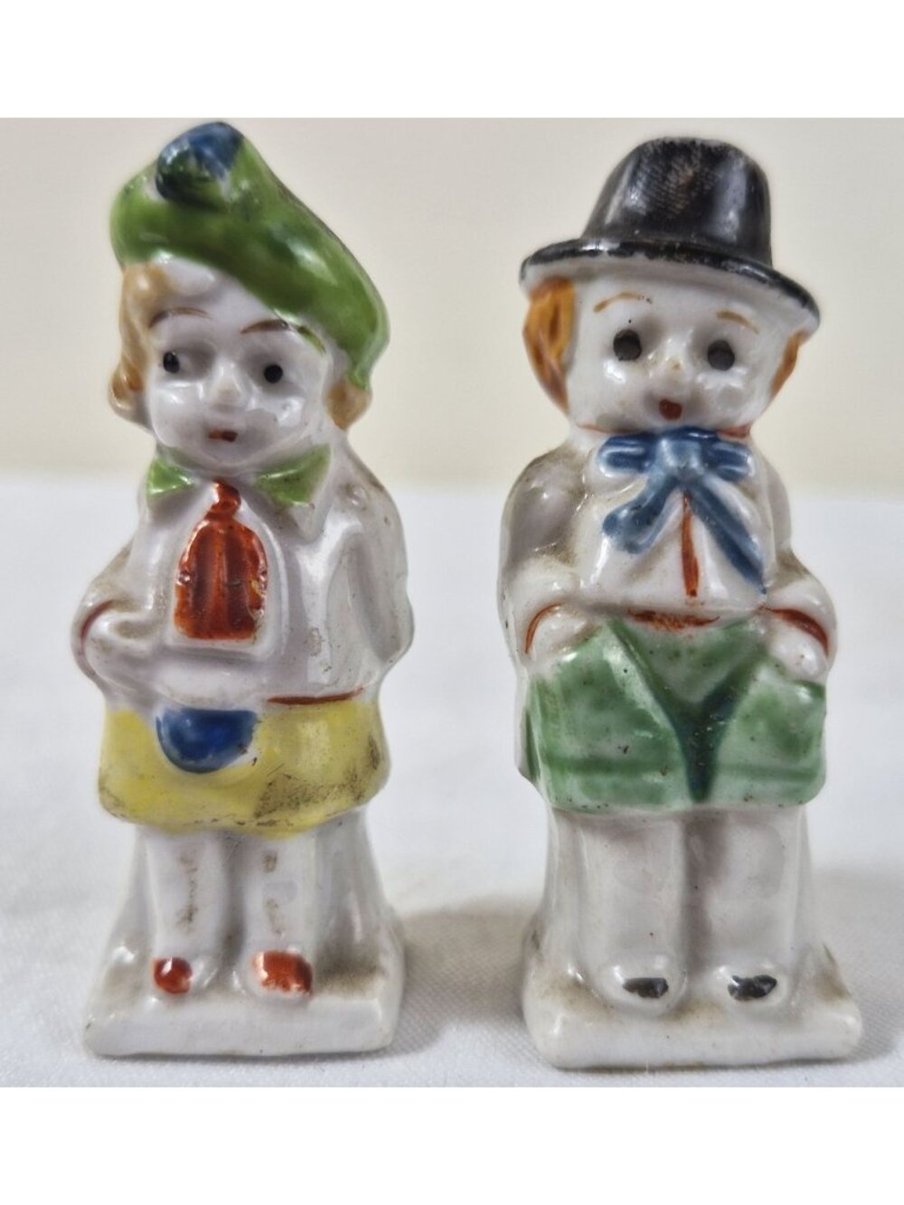 Vintage Japan Dutch Boy Girl Salt & Pepper Shakers Hand Painted Ceramic